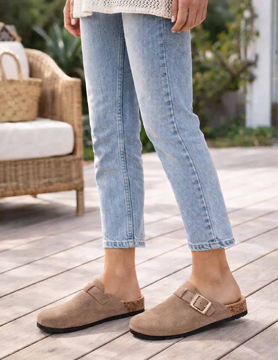 Sabots Femme Confort Anatomique en Suédine – Mules Semelle Liège Antidérapante, Chaussures Légères Intérieur Extérieur
