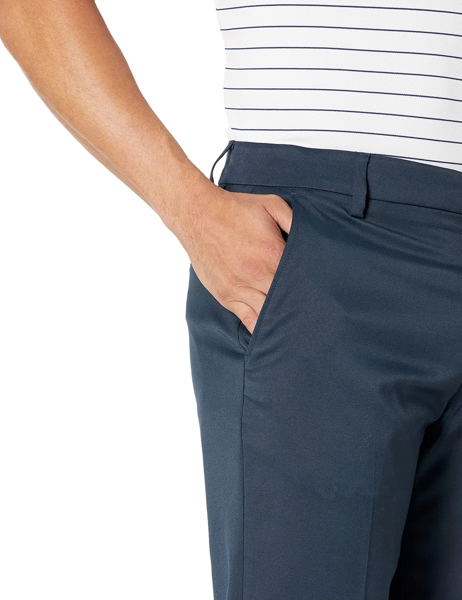 Amazon Essentials Pantalon de Golf Gardant son Extensibilité Toute la Journée, Coupe Droite Homme