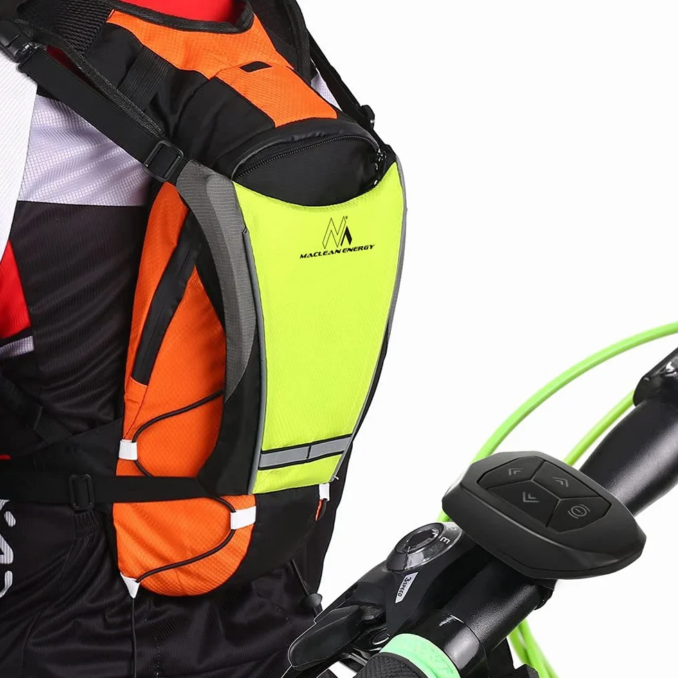 Maclean MCE420 Gilet de sécurité avec indicateurs LED Sac à Dos avec indicateurs de Direction réglables Télécommande Running Cycling USB Gilet de Cyclisme Rechargeable Taille Universelle