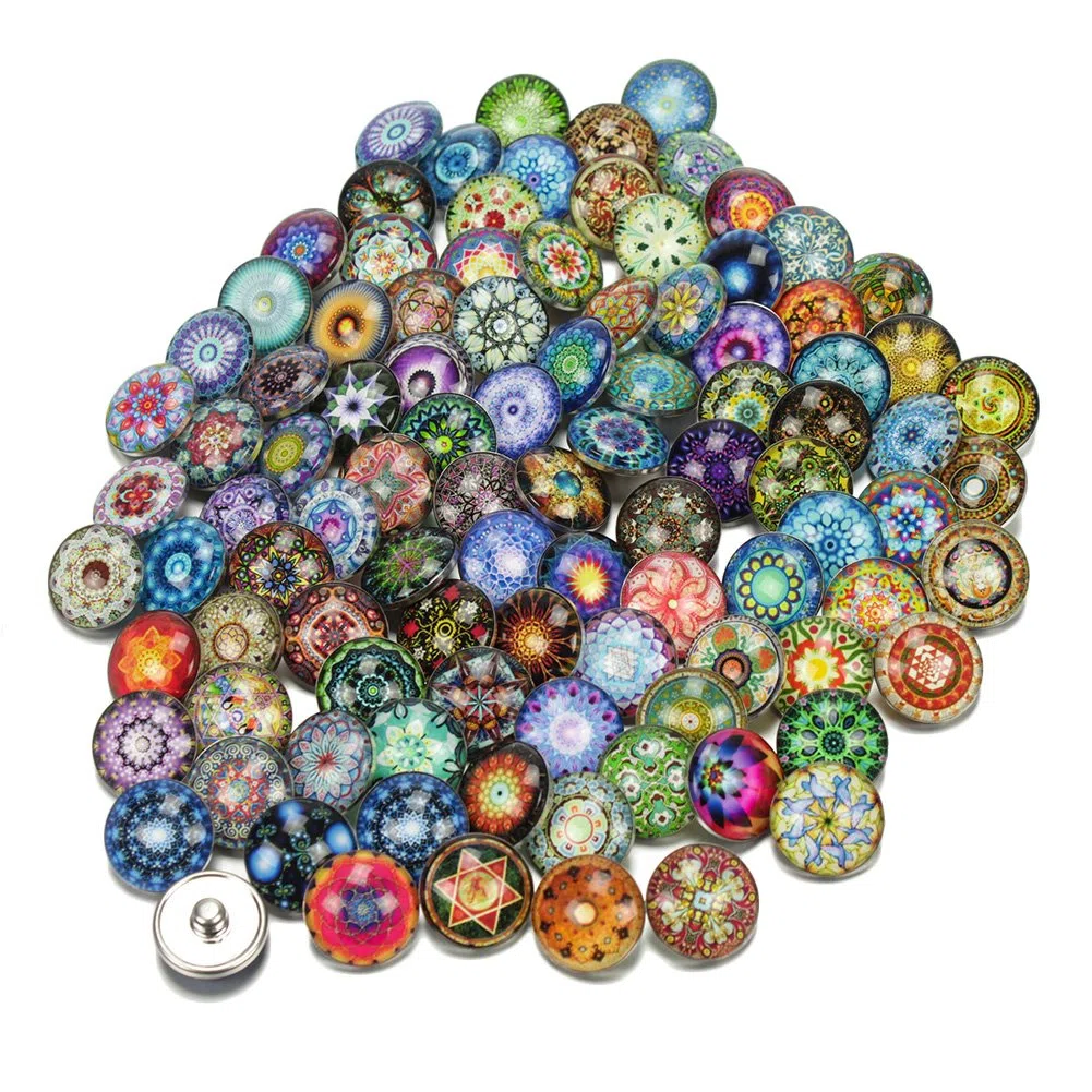 Soleebee mixte aléatoire 18 mm en verre aluminium Insight Guides Snap boutons Bijoux Charms Accessoires de bricolage (Pack de 50)