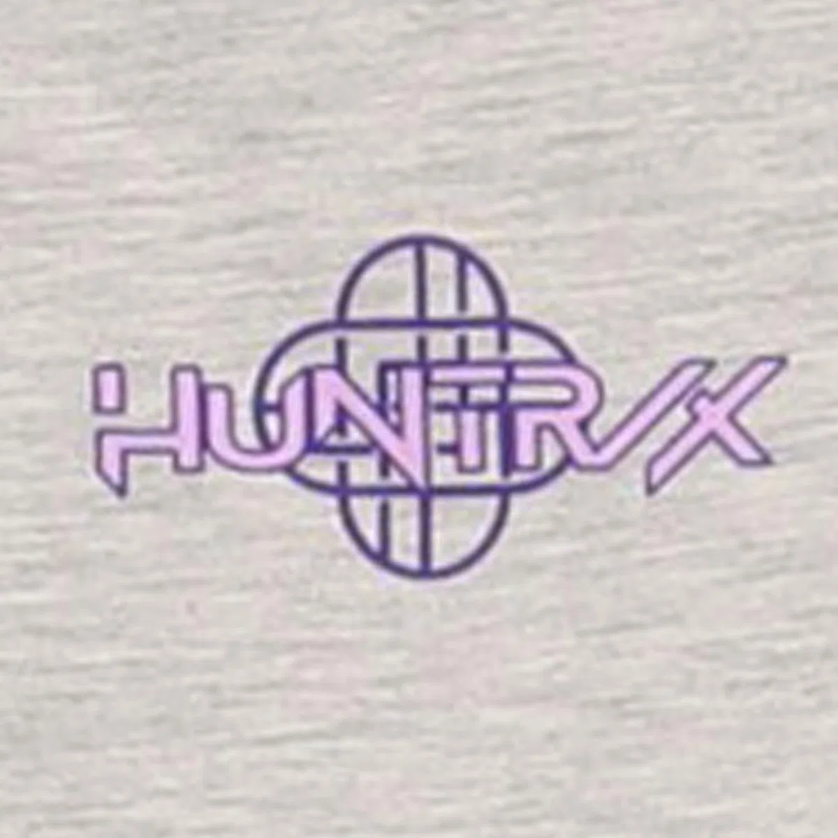 SAHINLER créateur d'univers K-Pop Demon Hunters - Pyjama Enfant K-Pop Demon Hunter Huntrix - Ensemble Haut & Pantalon - 100% Coton - Style Coréen - Tissu Doux 160 GSM - Violet et Gris