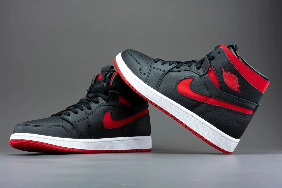 NIKE Femme WMNS Air Jordan 1 Mid Chaussure de Basketball
