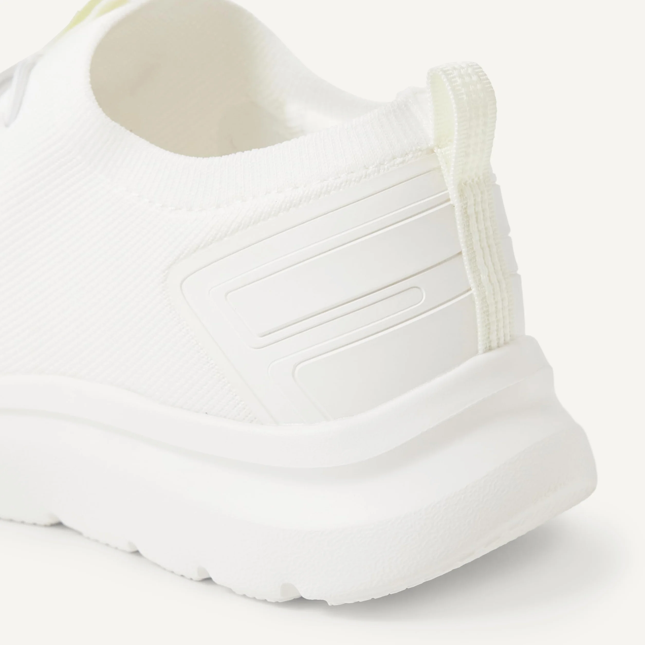 Amazon Essentials Chaussures de Course Légères Mixte enfant