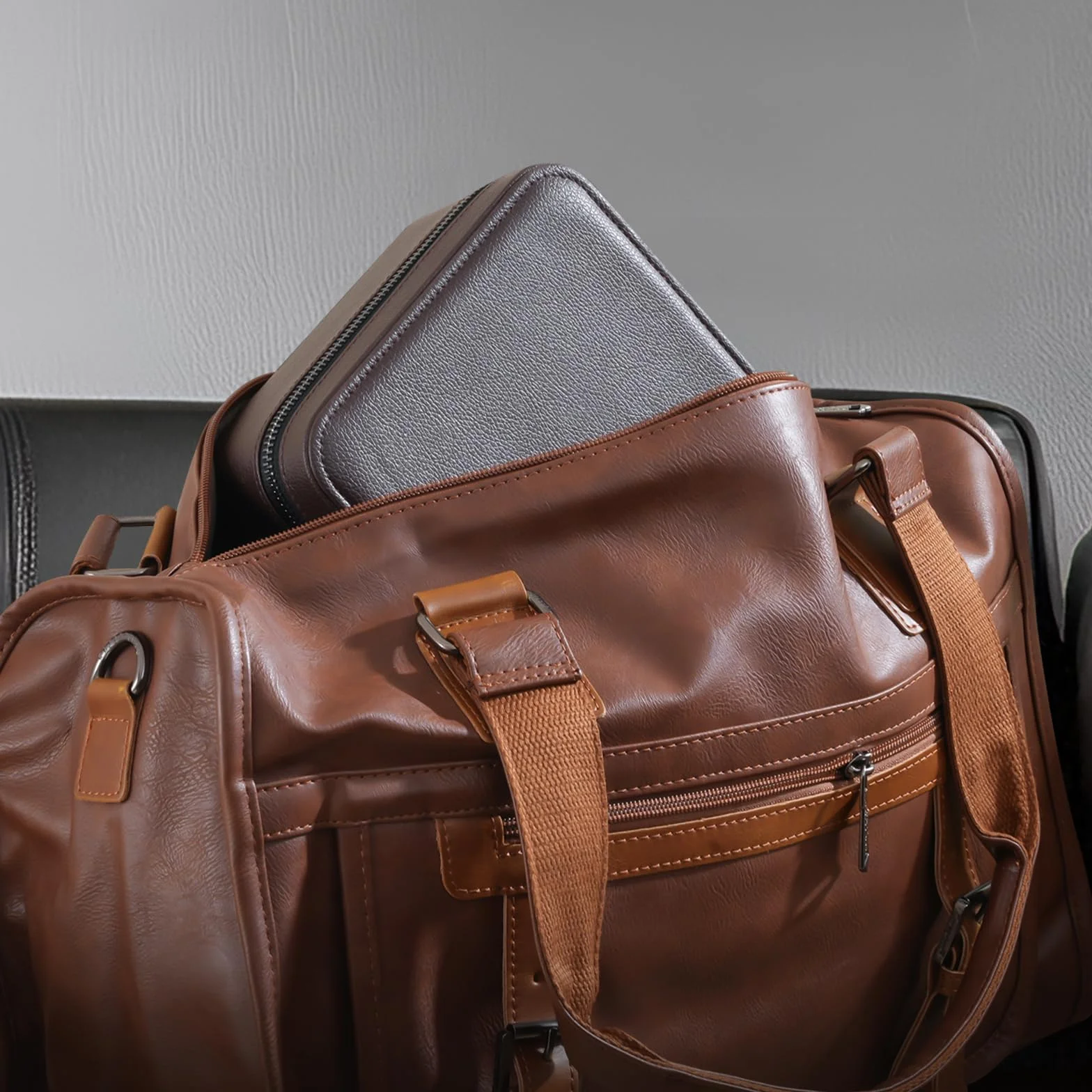ProCase Boite Montre Voyage, Rangement Bijoux Portable Homme, avec 3 Emplacements Coussin Montre -Marron