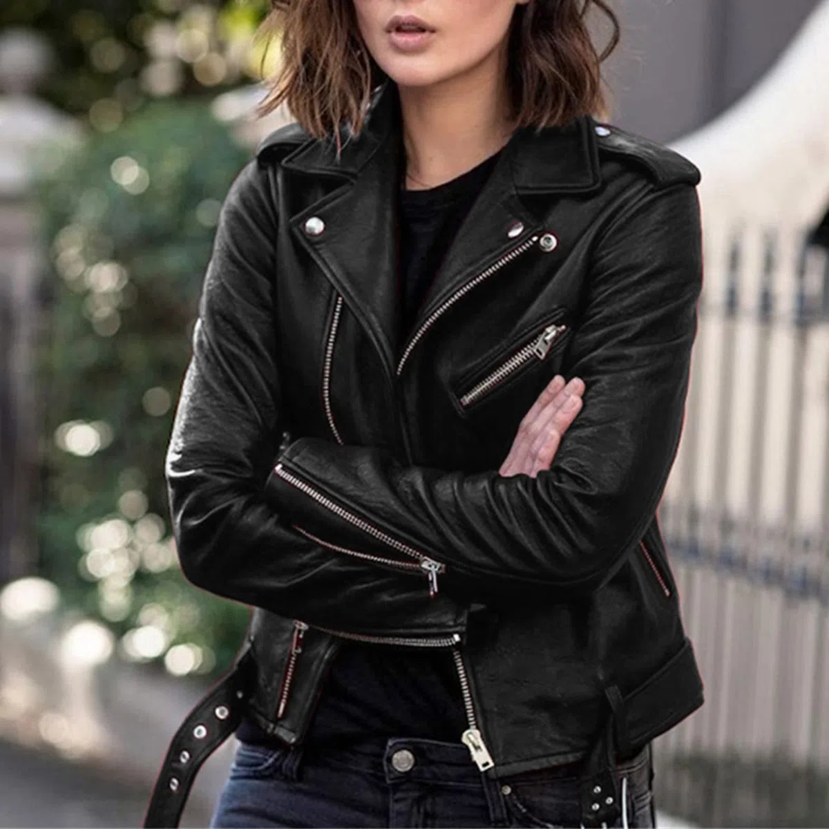 Veste de moto en cuir synthétique pour femme - Grande taille - Manteau court léger en similicuir végétalien - Tendance - Coupe ajustée - Avec poches zippées