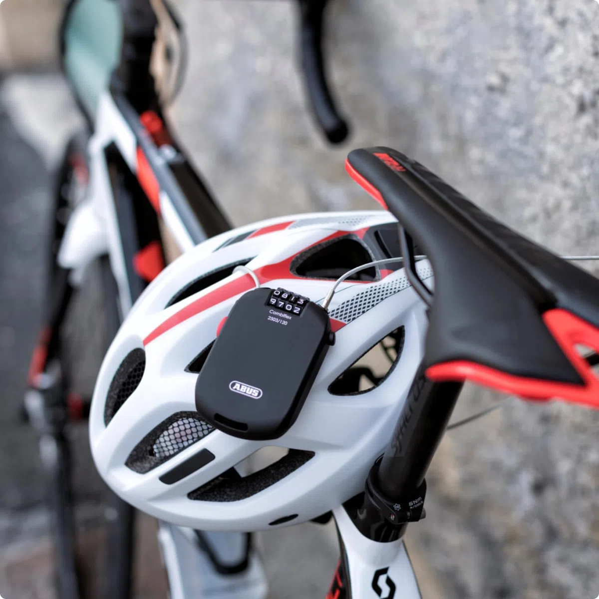 ABUS Antivol spécial Combiflex 2501/65 - Convient comme antivol pour les bagages, les skis, les casques - avec code chiffré - Noir