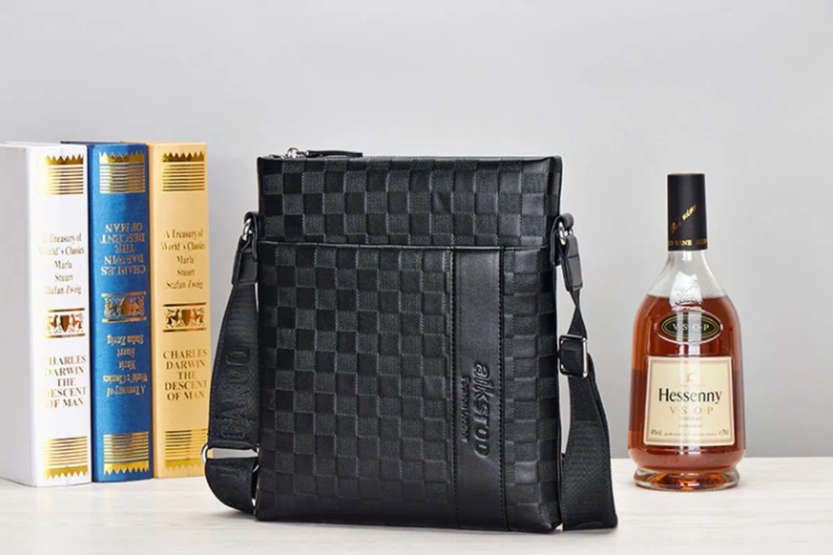Flow.month Sac à bandoulière en Cuir pour Homme d'affaires Casual Ipad Casual Crossbody Bag Classic Bag Tote Bag, bandoulière réglable, adapté aux Voyages/au Quotidien/au Bureau