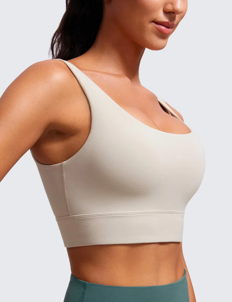 CRZ YOGA Femmes Butterluxe Soutien-Gorge de Sport à Dos en U - Faible Impact Yoga Entraînement Rembourré Haut Court