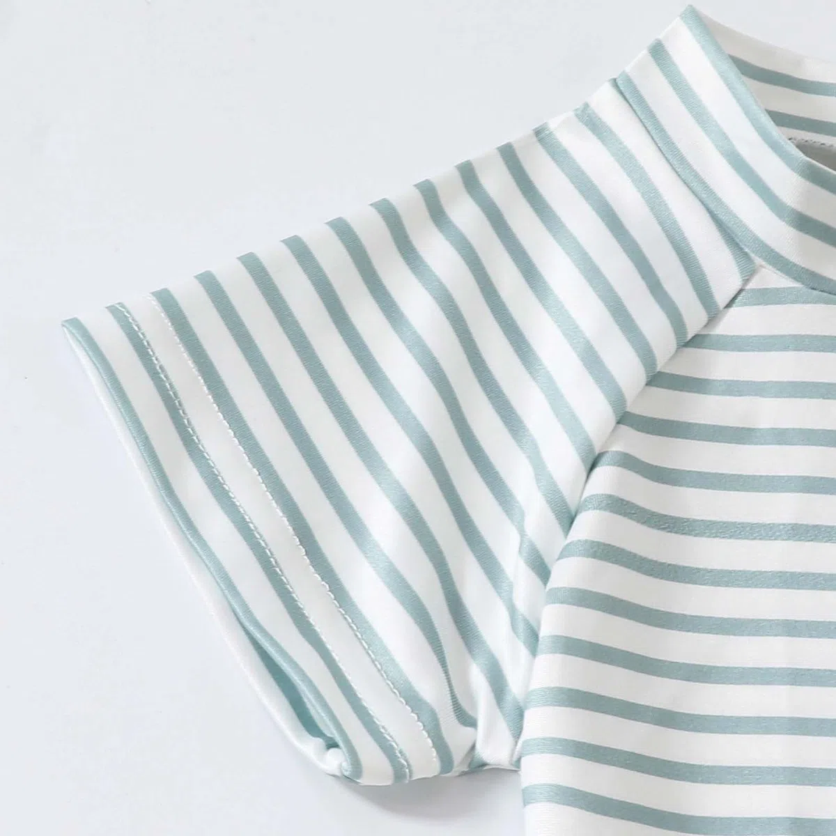 Maillot de bain 3 pièces pour tout-petits et bébés, manches longues, UPF 50+, design de dessin animé, maillot de bain mignon pour tout-petits, enfants, étudiants, avec